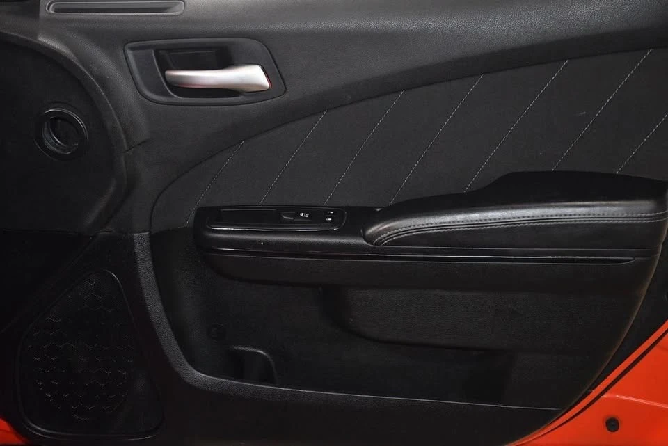 2023 Dodge Charger 7th Gen - Image 16 of 20