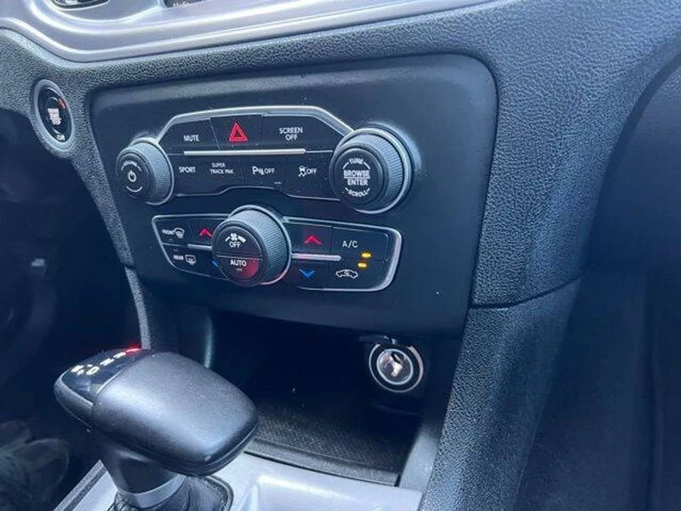 2023 Dodge Charger 7th Gen - Image 16 of 20