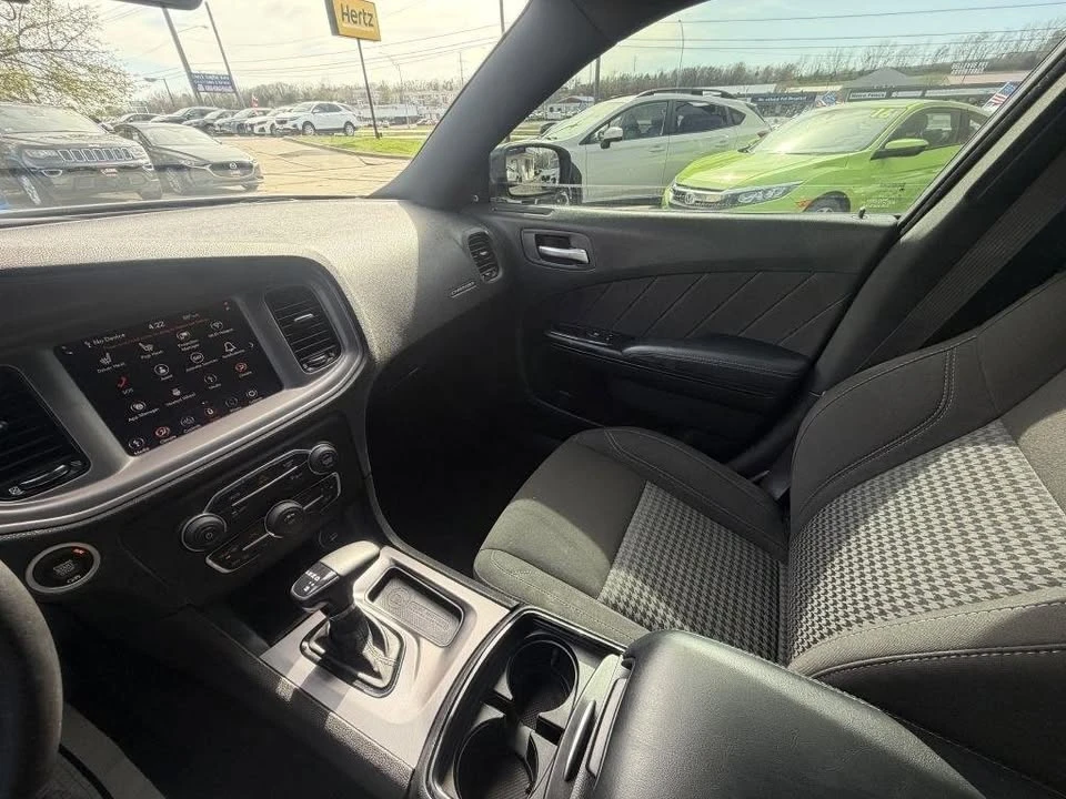 2023 Dodge Charger 7th Gen - Image 16 of 18