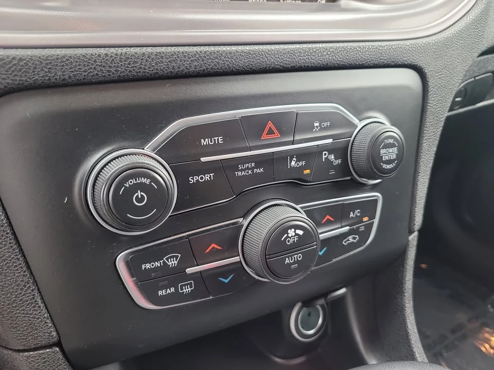 2023 Dodge Charger 7th Gen - Image 7 of 9