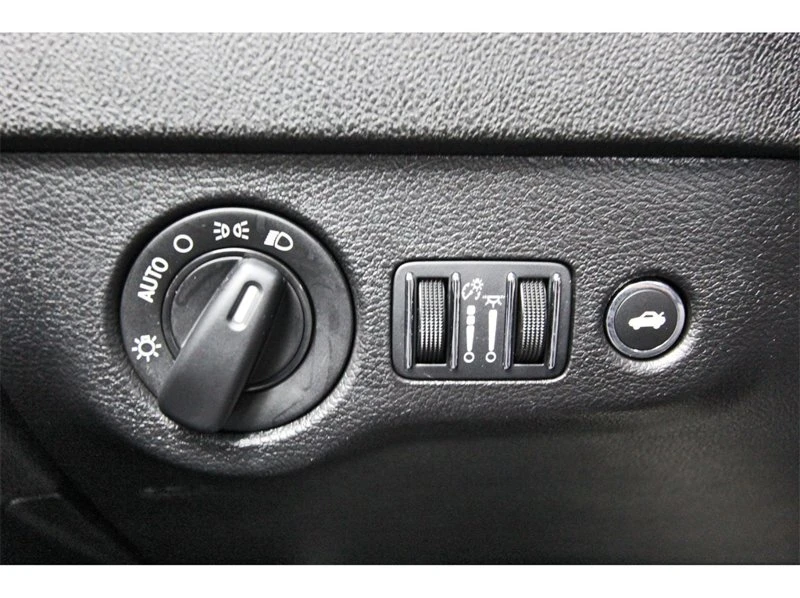 2023 Dodge Charger 7th Gen - Image 16 of 20