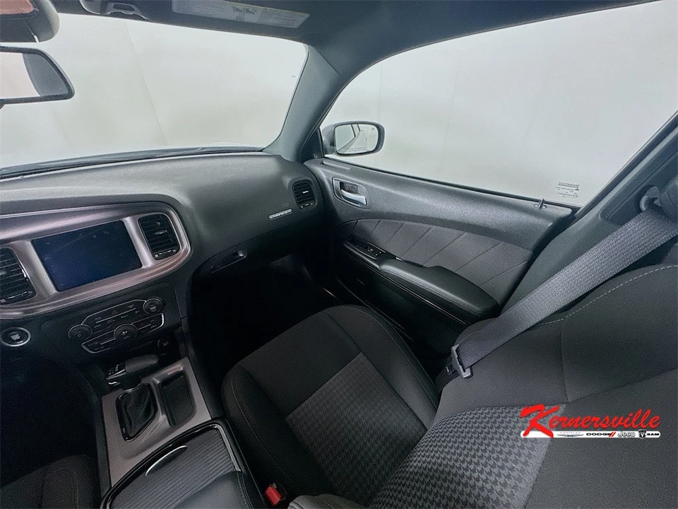 2023 Dodge Charger 7th Gen - Image 11 of 21