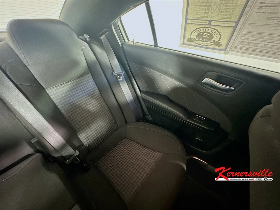 2023 Dodge Charger 7th Gen - Image 14 of 21