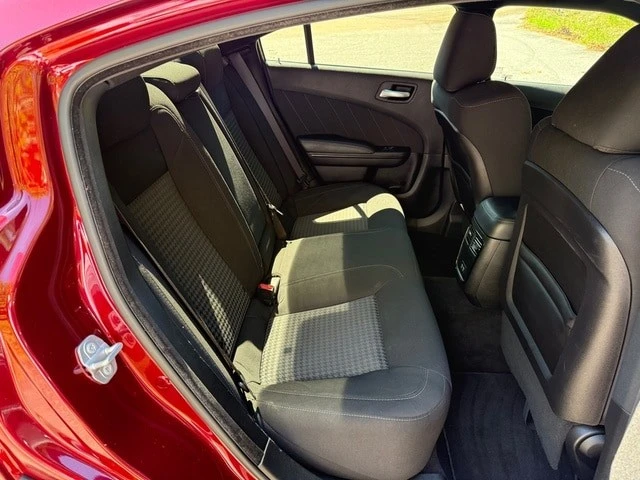 2023 Dodge Charger 7th Gen - Image 16 of 28