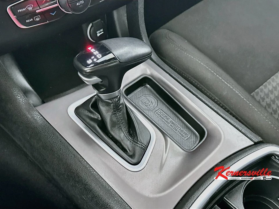 2023 Dodge Charger 7th Gen - Image 16 of 24