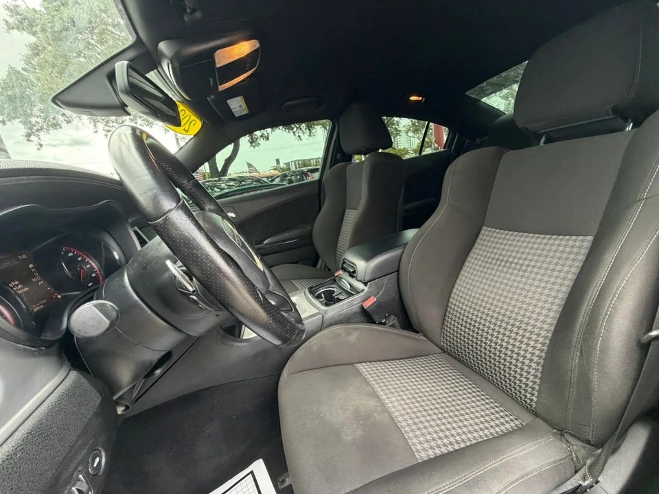 2023 Dodge Charger 7th Gen - Image 11 of 16