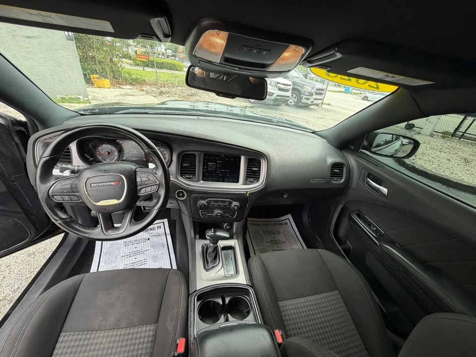 2023 Dodge Charger 7th Gen - Image 17 of 28