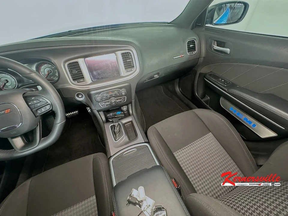 2023 Dodge Charger 7th Gen - Image 11 of 21