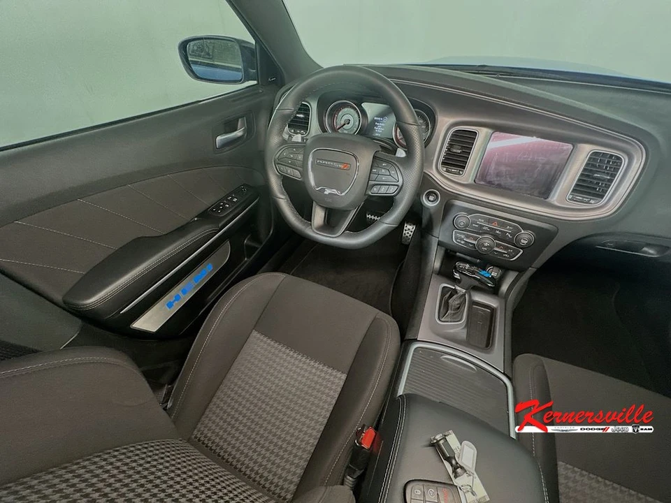 2023 Dodge Charger 7th Gen - Image 9 of 21