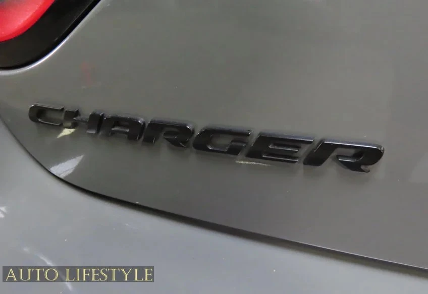 2023 Dodge Charger 7th Gen - Image 19 of 31