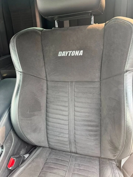 2023 Dodge Charger SRT Hellcat 7th Gen - Image 5 of 7