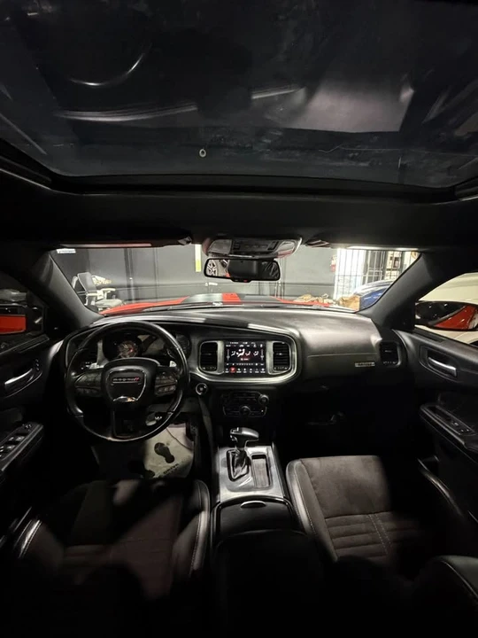 2023 Dodge Charger 7th Gen - Image 8 of 19