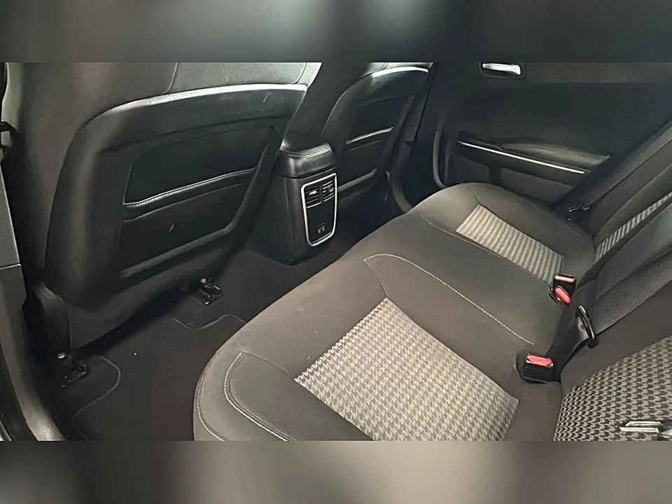2023 Dodge Charger 7th Gen - Image 6 of 7