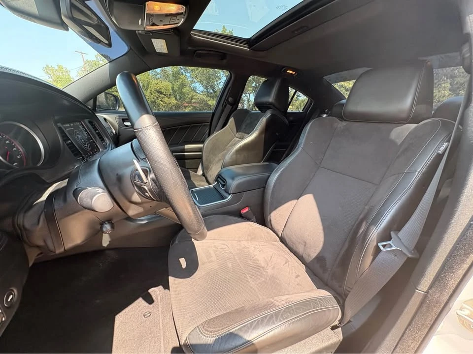 2023 Dodge Charger 7th Gen - Image 5 of 11