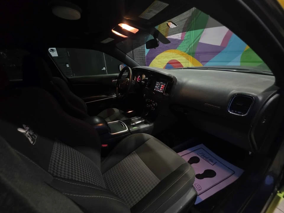 2023 Dodge Charger 7th Gen - Image 18 of 19