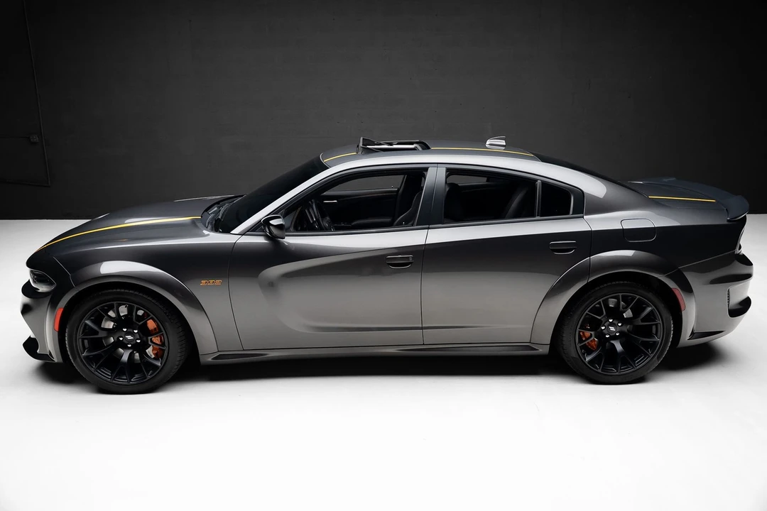 2023 Dodge Charger SRT & 392 7th Gen - Image 17 of 31