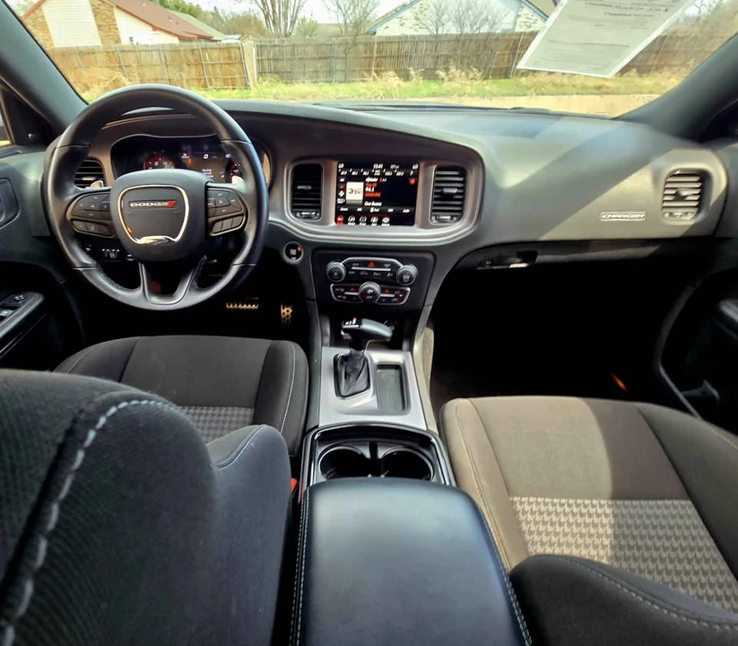 2023 Dodge Charger 7th Gen - Image 8 of 10