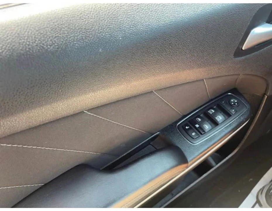 2023 Dodge Charger 7th Gen - Image 10 of 12