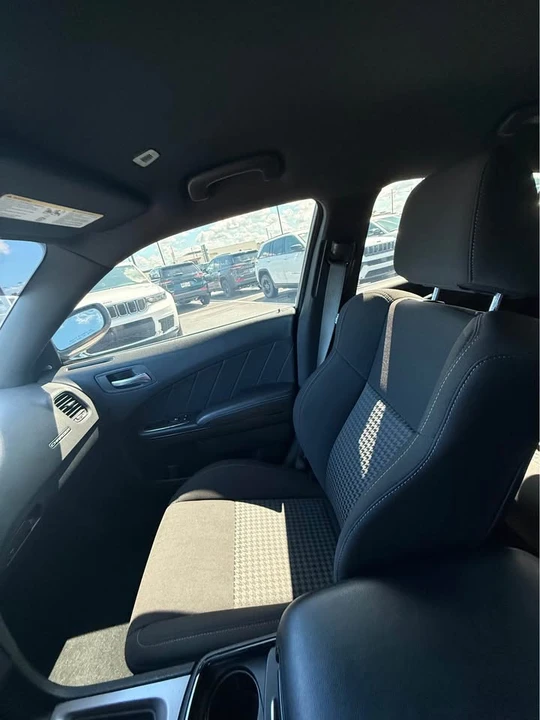 2023 Dodge Charger 7th Gen - Image 10 of 16