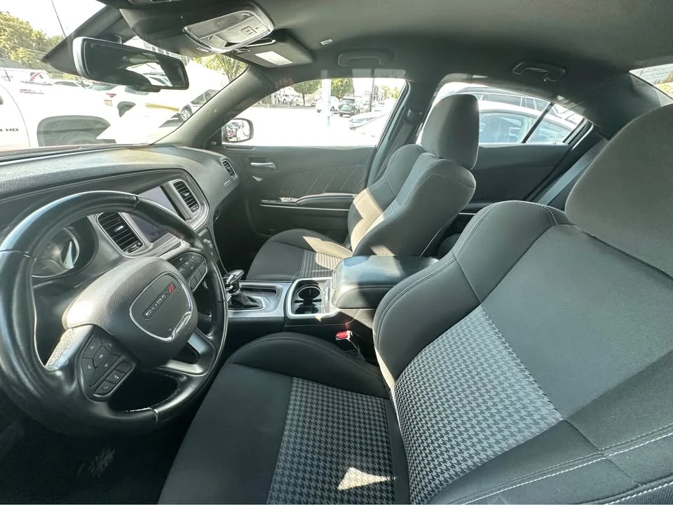 2023 Dodge Charger 7th Gen - Image 2 of 2