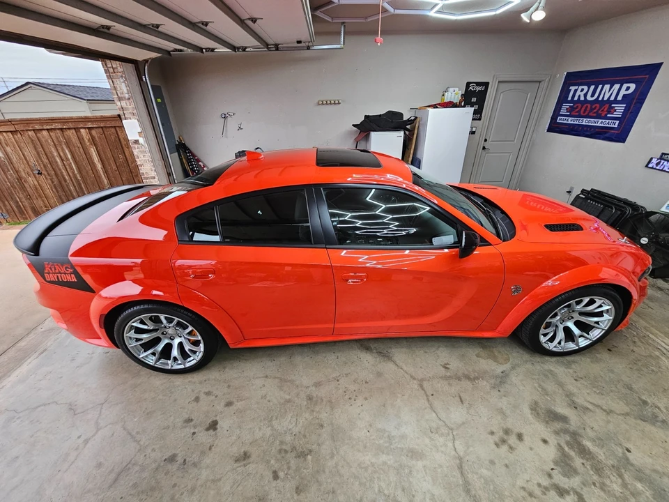 2023 Dodge Charger SRT Hellcat 7th Gen - Image 8 of 31