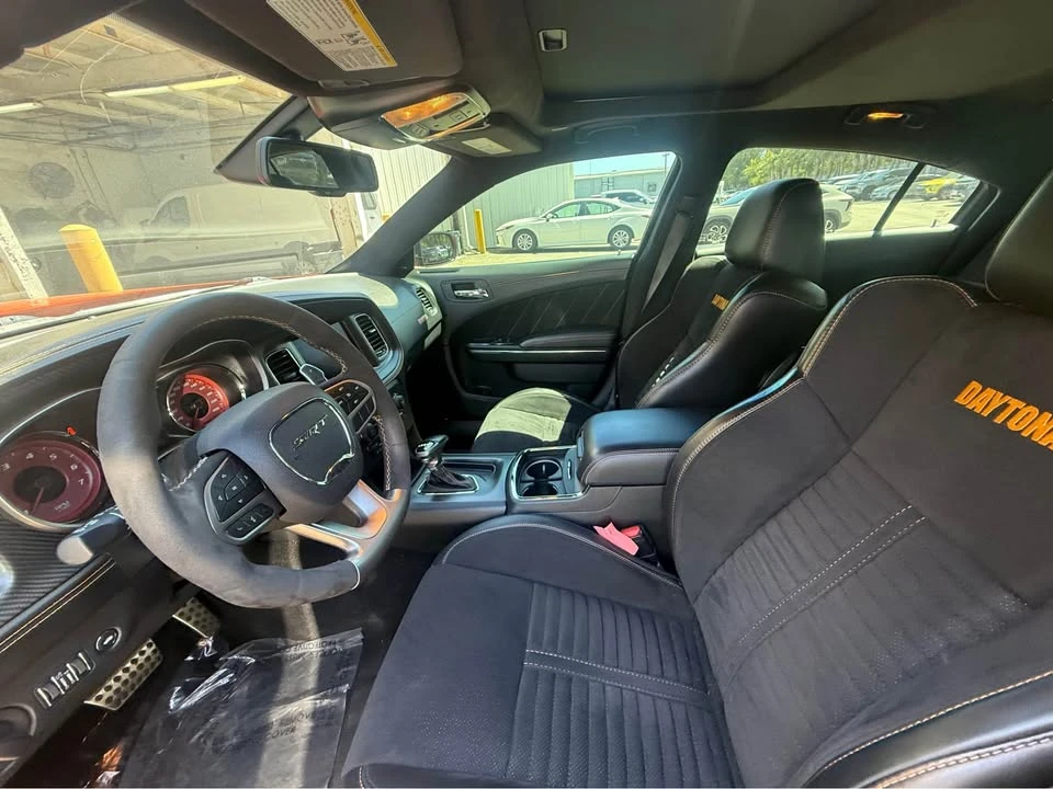 2023 Dodge Charger SRT Hellcat 7th Gen - Image 6 of 9