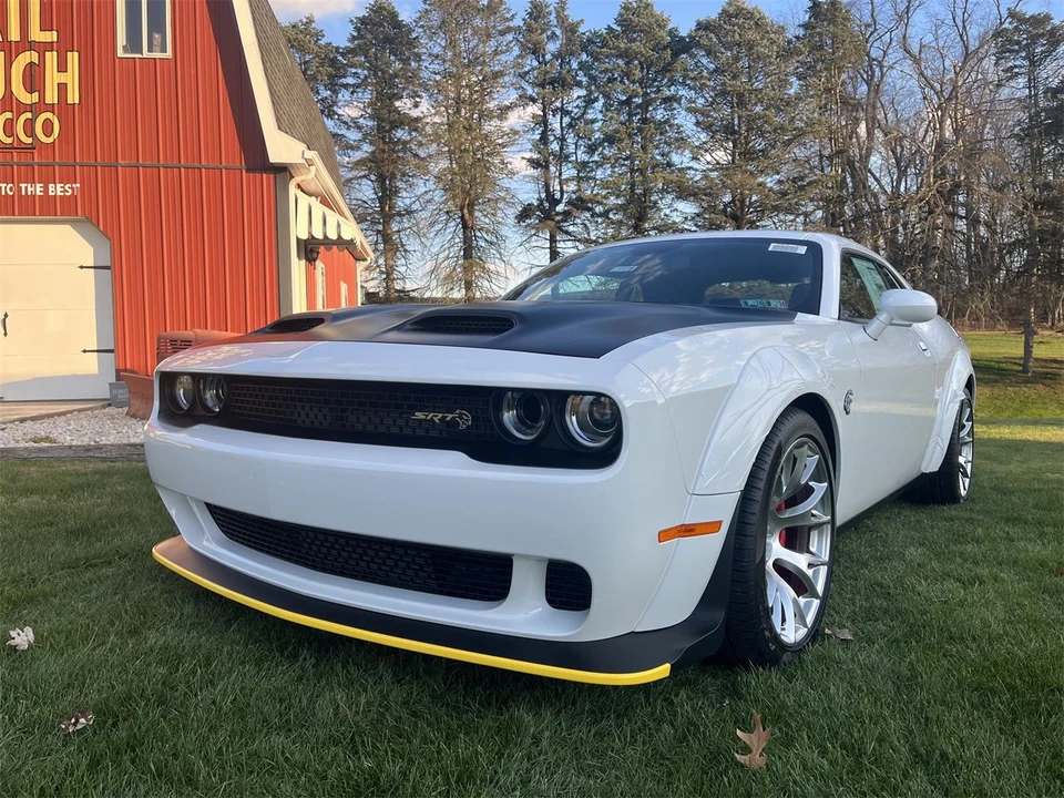2023 Dodge Charger SRT Hellcat 7th Gen - Image 2 of 31