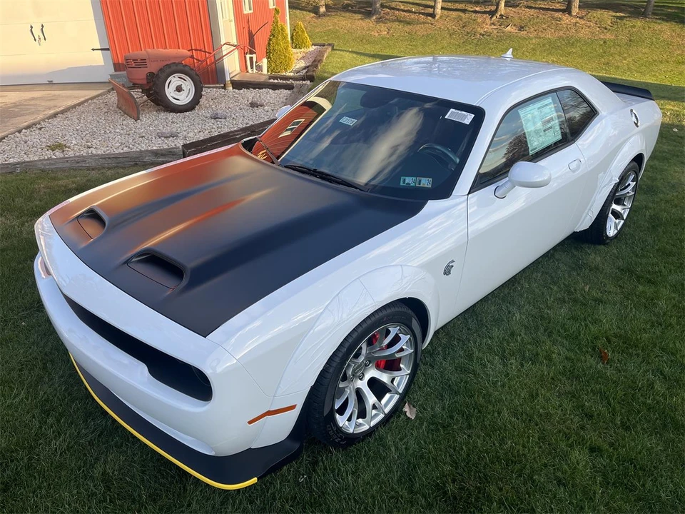 2023 Dodge Charger SRT Hellcat 7th Gen - Image 9 of 31