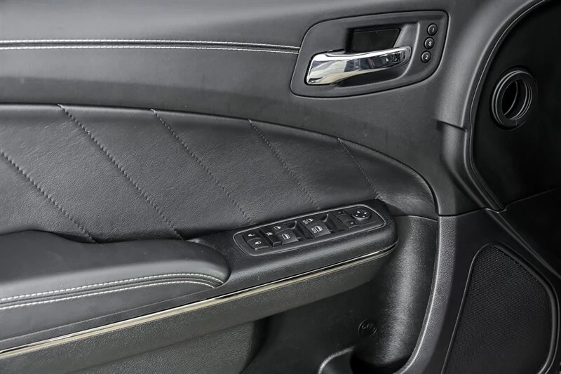 2023 Dodge Charger SRT Hellcat 7th Gen - Image 13 of 31