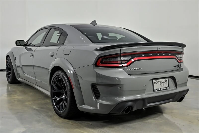 2023 Dodge Charger SRT Hellcat 7th Gen - Image 7 of 31