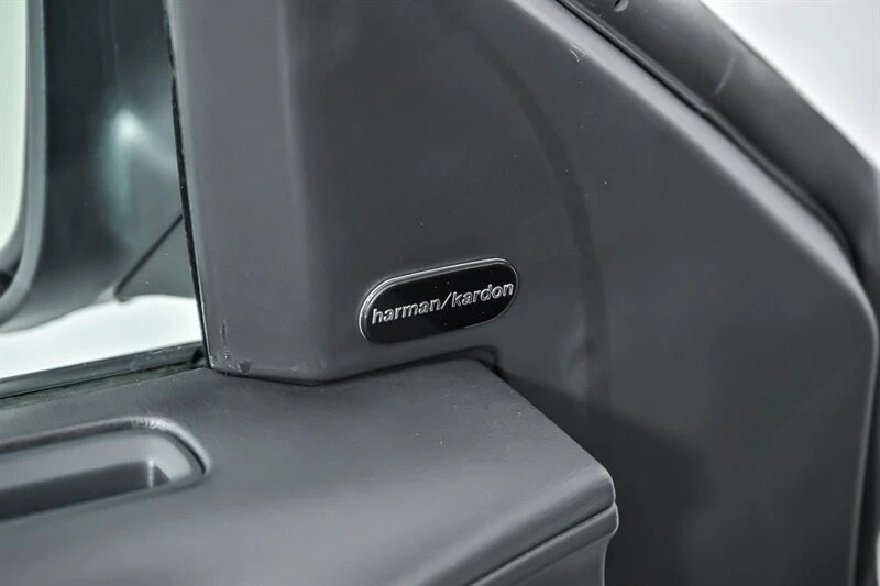 2023 Dodge Charger SRT Hellcat 7th Gen - Image 15 of 31