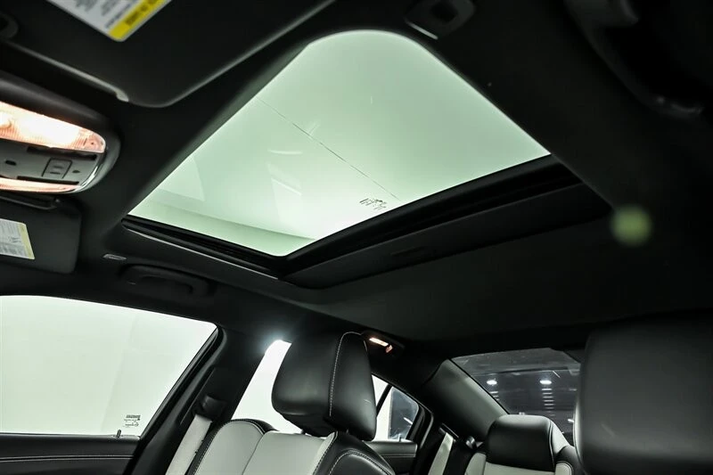 2023 Dodge Charger SRT Hellcat 7th Gen - Image 19 of 31
