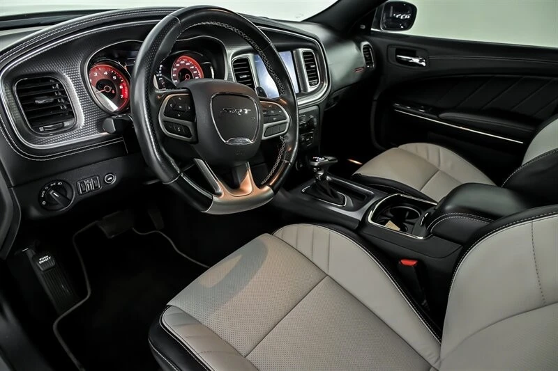 2023 Dodge Charger SRT Hellcat 7th Gen - Image 16 of 31