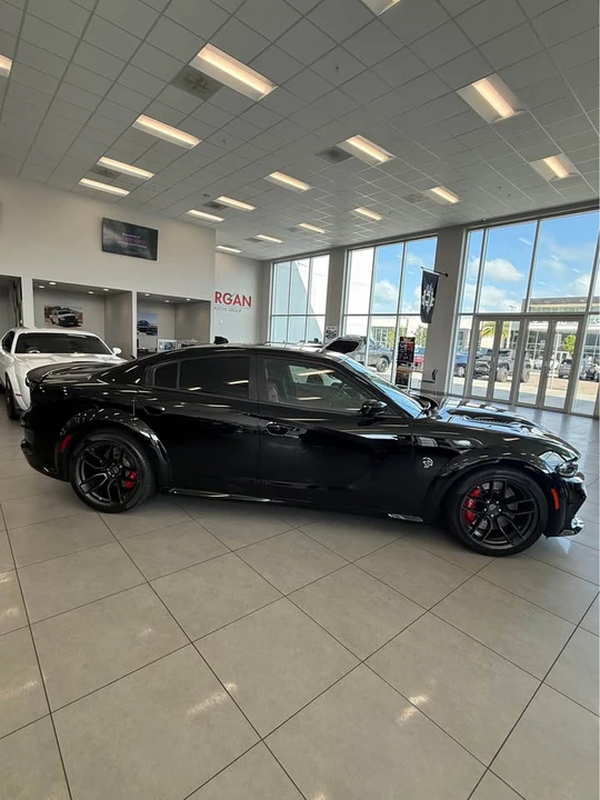 2023 Dodge Charger SRT Hellcat 7th Gen - Image 4 of 12