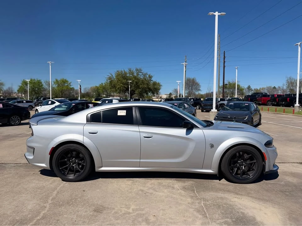 2023 Dodge Charger SRT Hellcat 7th Gen - Image 10 of 17