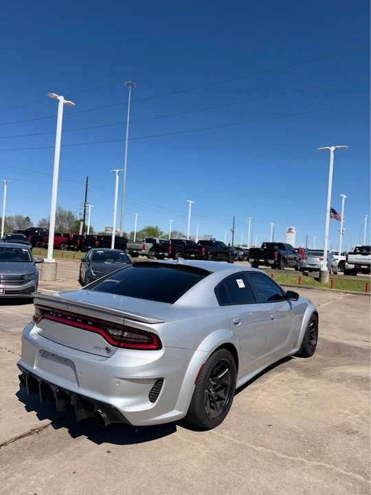 2023 Dodge Charger SRT Hellcat 7th Gen - Image 9 of 17
