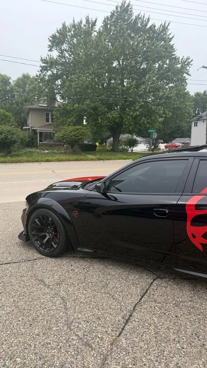 2023 Dodge Charger SRT Hellcat 7th Gen - Image 11 of 16