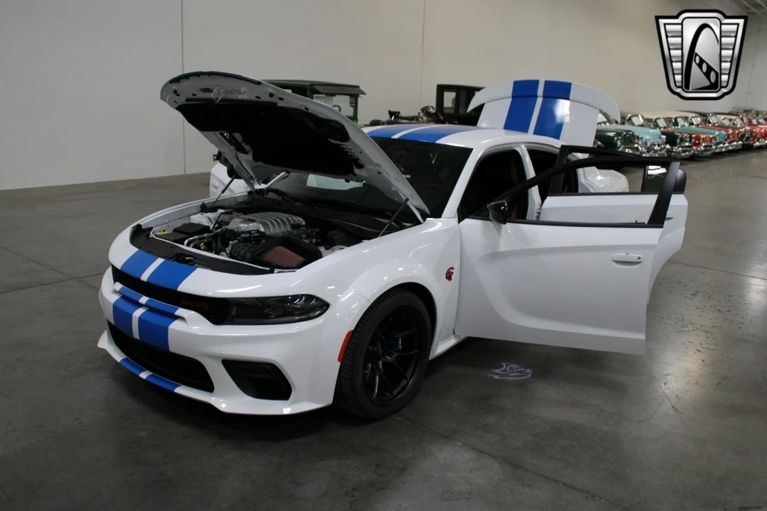 2023 Dodge Charger SRT Hellcat 7th Gen - Image 8 of 12