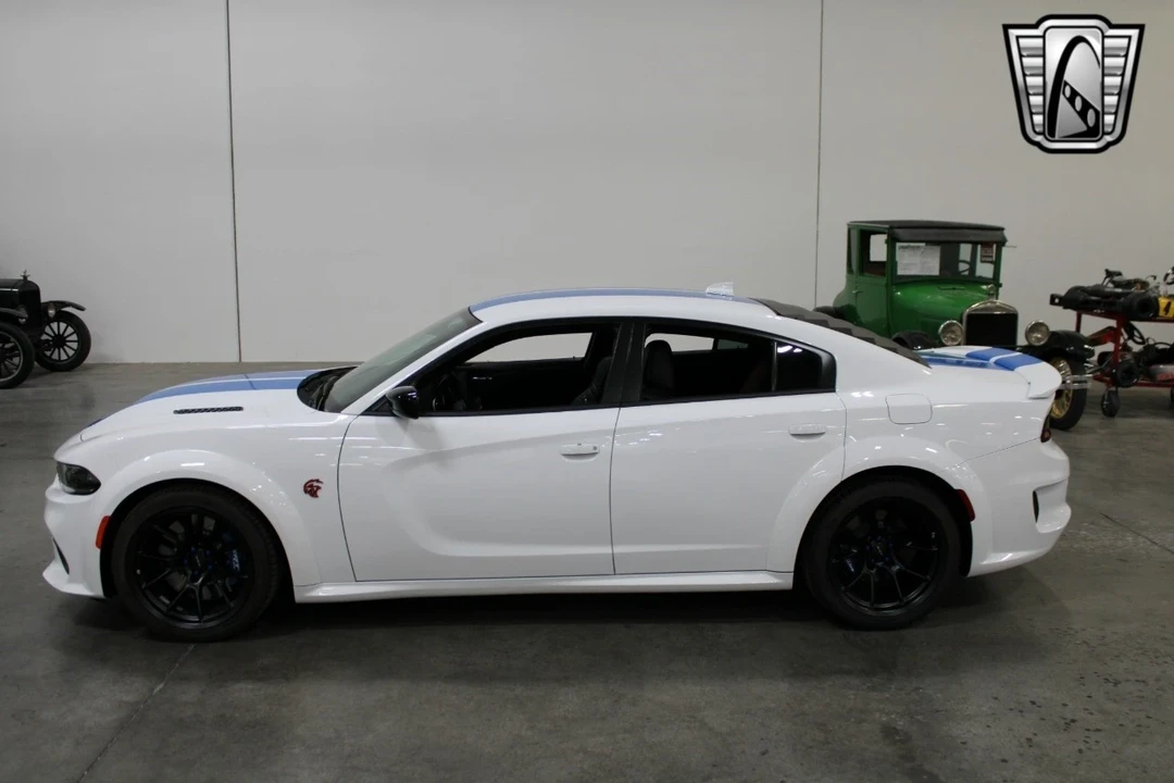 2023 Dodge Charger SRT Hellcat 7th Gen - Image 4 of 12