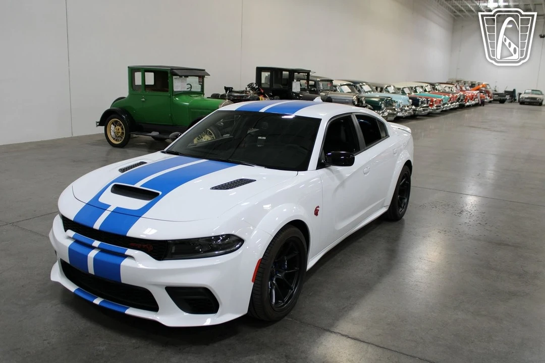 2023 Dodge Charger SRT Hellcat 7th Gen - Image 8 of 12