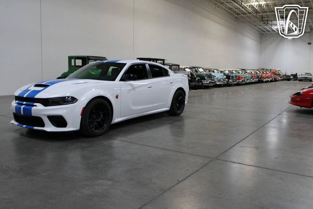 2023 Dodge Charger SRT Hellcat 7th Gen - Image 5 of 12