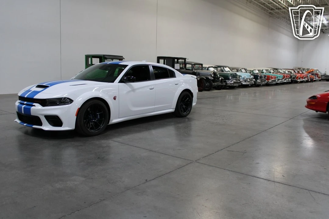 2023 Dodge Charger SRT Hellcat 7th Gen - Image 4 of 12