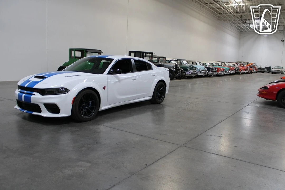 2023 Dodge Charger SRT Hellcat 7th Gen - Image 3 of 12