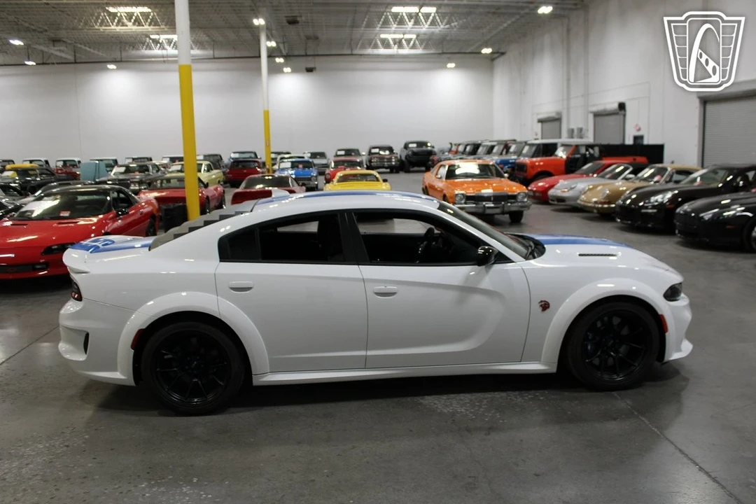 2023 Dodge Charger SRT Hellcat 7th Gen - Image 13 of 21
