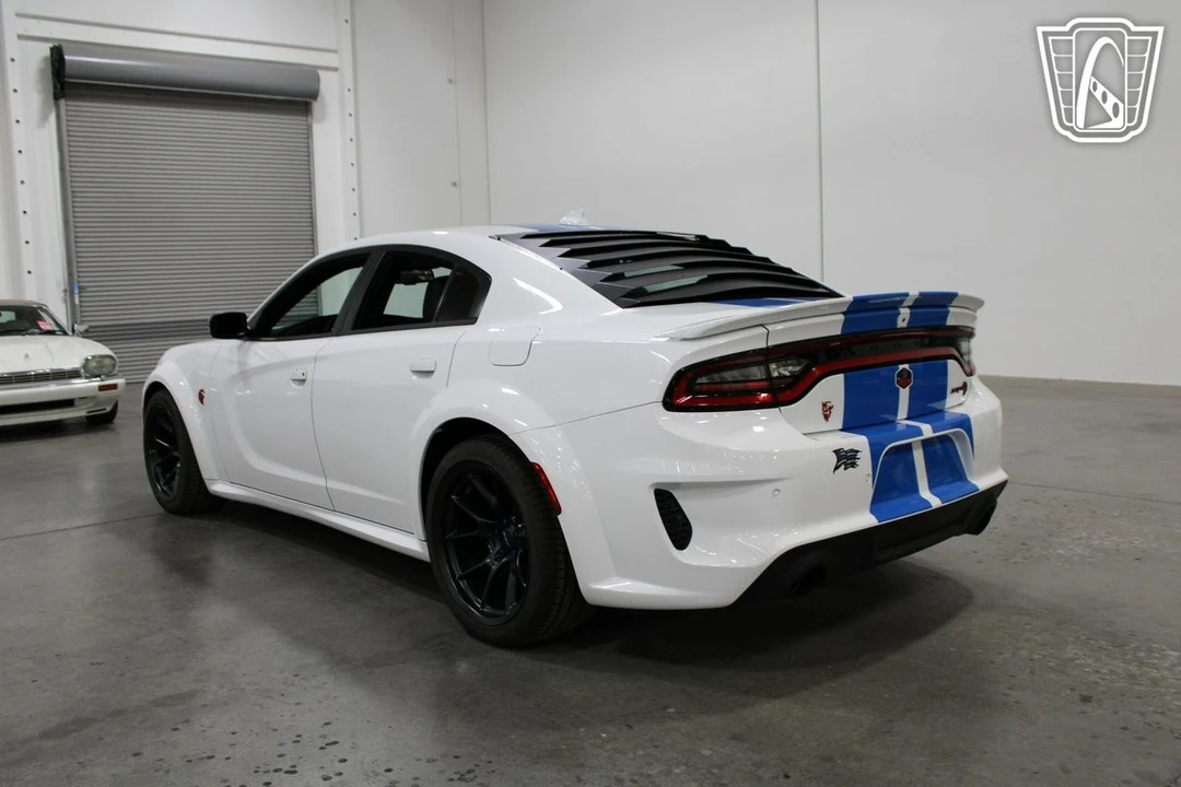2023 Dodge Charger SRT Hellcat 7th Gen - Image 18 of 21