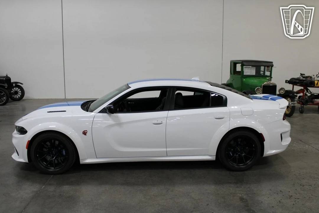 2023 Dodge Charger SRT Hellcat 7th Gen - Image 9 of 21