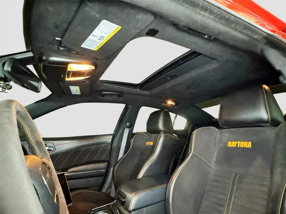 2023 Dodge Charger SRT Hellcat 7th Gen - Image 17 of 31