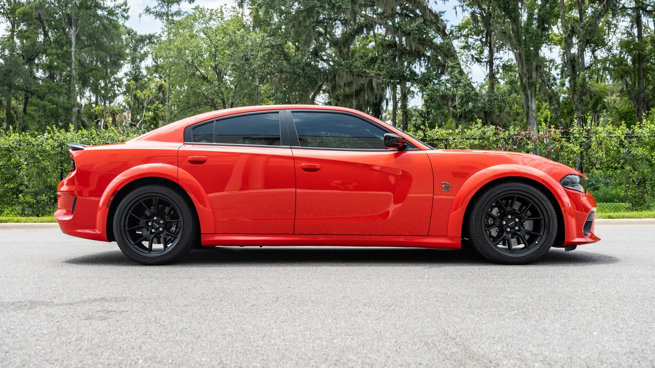 2023 Dodge Charger SRT Hellcat 7th Gen - Image 4 of 31