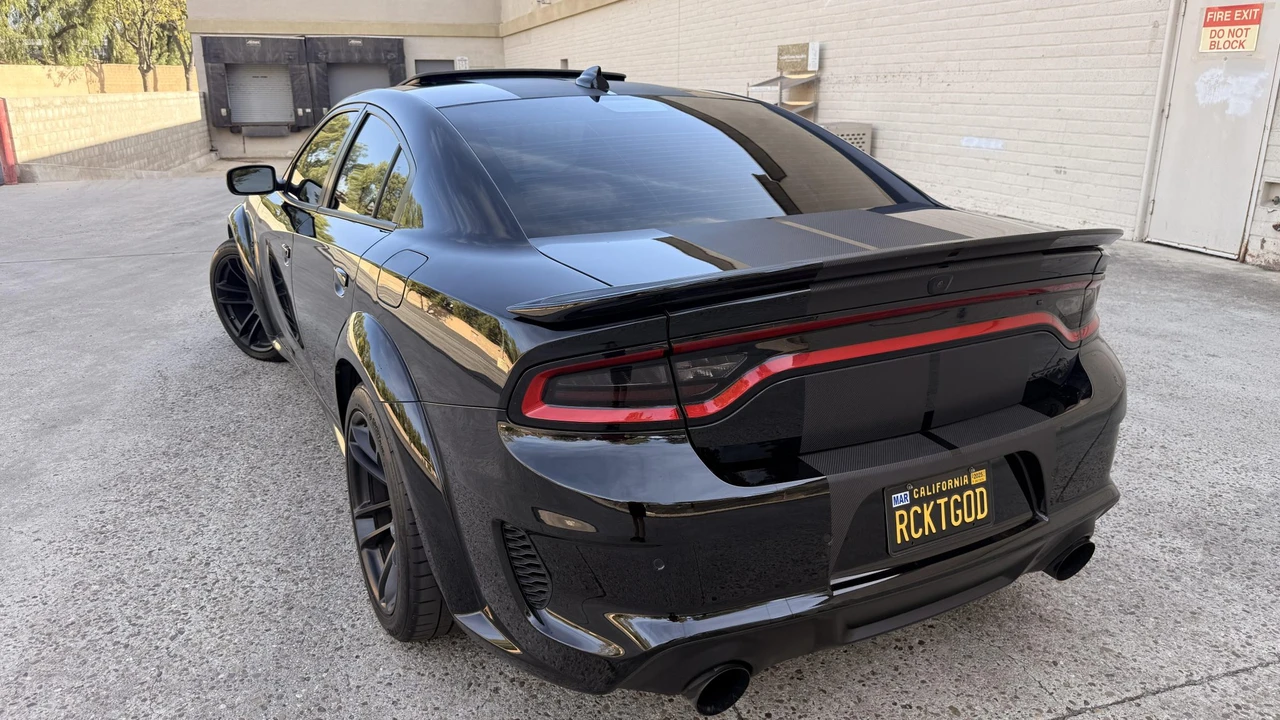 2023 Dodge Charger SRT Hellcat 7th Gen - Image 24 of 31