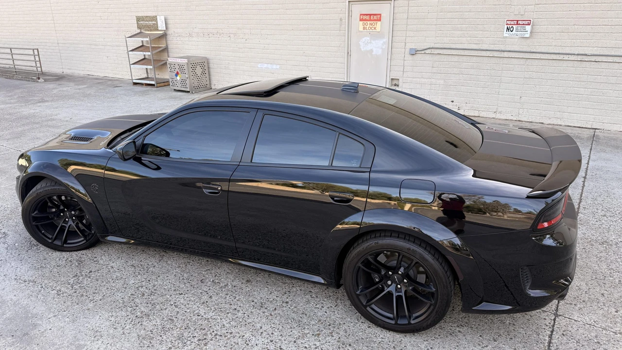 2023 Dodge Charger SRT Hellcat 7th Gen - Image 19 of 31